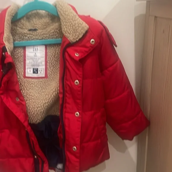 Red Gap Puffer Winter Coat - Picture 4 of 5